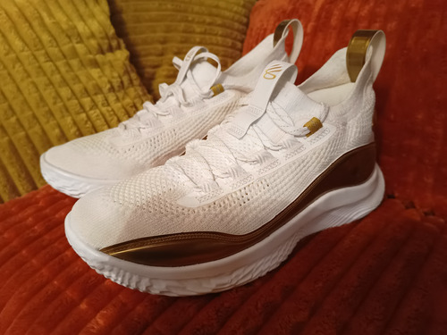 Tenis Under Armour Curry Flow 8