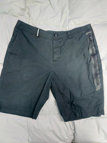 Short Nike L