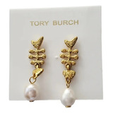 Aretes Tory Burch Figura Barroca Dorada Con Perlas Colgantes