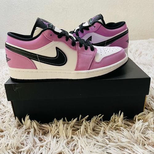 Jordan 1 Low Violet Shock 27cm - 9us