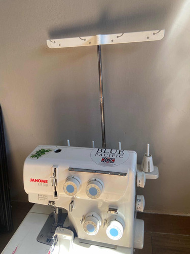 Overlock Janome 8110dx Usada