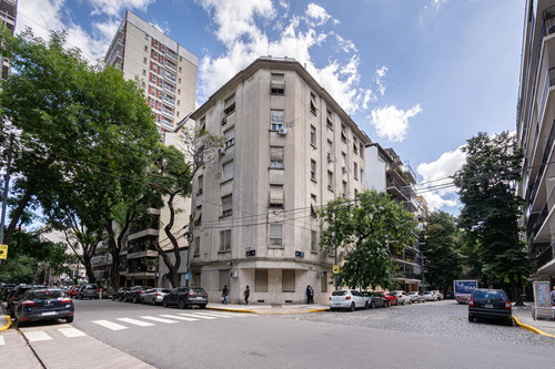 Venta Piso Departamento De 4 Ó 5 Ambientes, Excelete Luminosidad Y Ventiliación En Belgrano