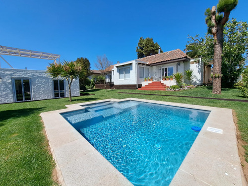 Casa En Santo Domingo Tradicional Con Piscina