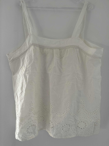 Musculosa Blanca Bordada Chic