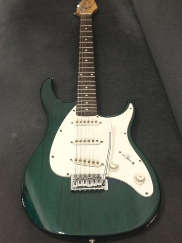 Super! Guitarra Peavey Raptor Exp Stratocaster Permuto