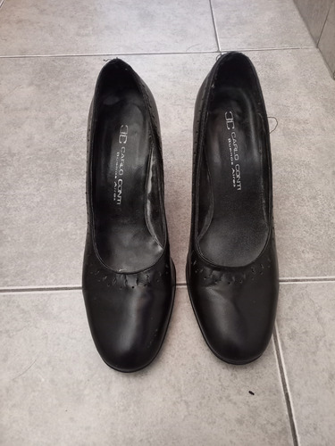 Zapatos De Cuero Negro Talle 35. Perfecto Estado. Divinos 