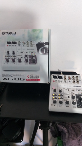 Mesa De Som Yamaha Ag 06 Mixer E Interface 