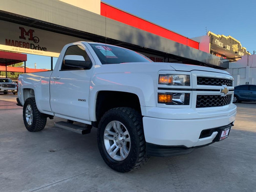 Chevrolet Silverado Cabina Regular Modelo 2015