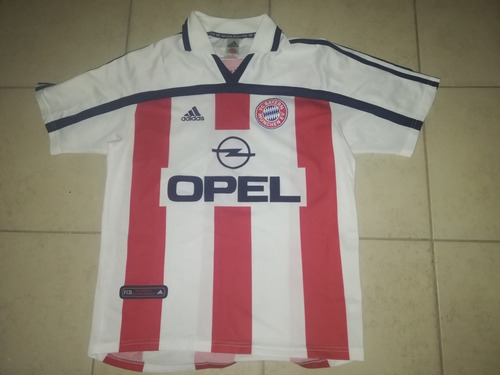 Jersey Bayern Munich, 2000-2001, Visitante. 