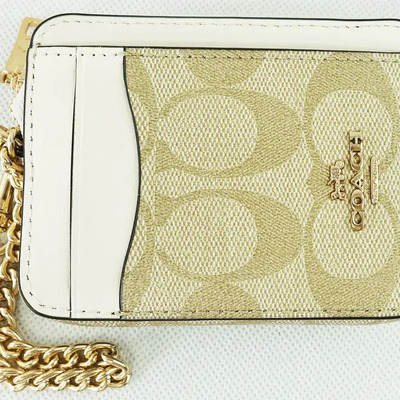 Monedero Coach Zip Card Case Con Diseño Liso Color Beige De Sintético 8cm X 11cm X 1cm | Meses sin interés
