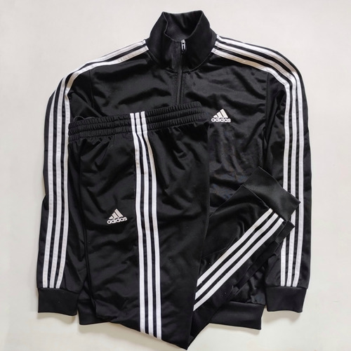 Conjunto adidas Essentials Original