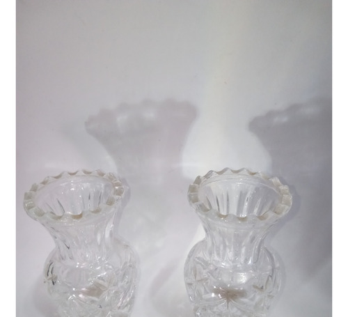 2 Pequenos Vasos De Cristal Trabalhados 9 Cm 