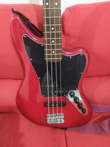 Bajo Squier Jaguar Bass Activo De 4 Cuerdas