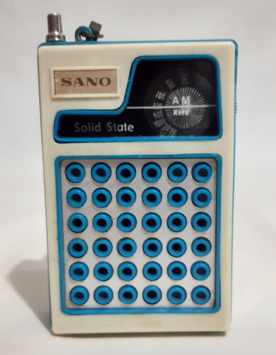 Antigo Mini Radio Portatil Sano Anos 70 * Som Baixo Defeito 