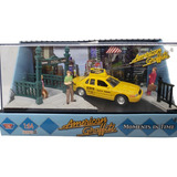 Motormax 1:64 Set American Graffiti Taxi / Cuidad Esc 1:64