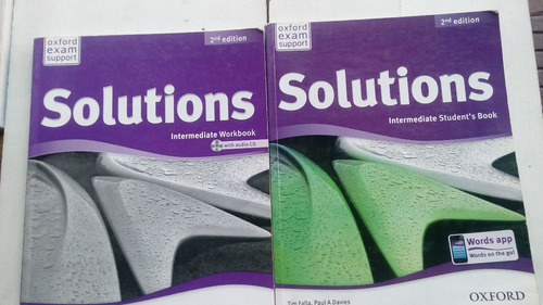 Solutions Intermediate Workbook + Student´s Book (usado) 045