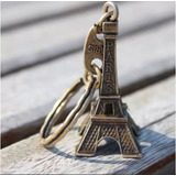 Llavero Torre Eifel. Metalico. Color Bronce Envejecido.5cm.