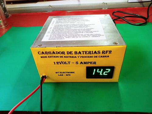 Cargador De Baterías De Autos 12 Volt-5ah Con Voltimetro Dig