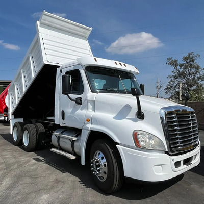 Freightliner Cascadia Volteo De 14 Mts | MercadoLibre