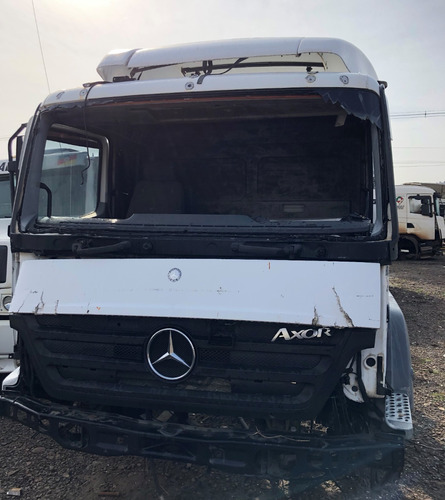 Cabine Mercedes-benz Axor 1933 / Atego Teto Baixo Ano 2011