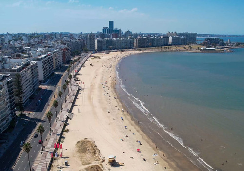 Apartamento En Venta De 2 Dormitorios C/ Cochera En Pocitos - Imagen 3