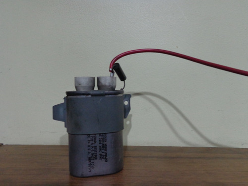 Capacitor Aerovox Forno Microondas 0,91uf 2500v - Usado