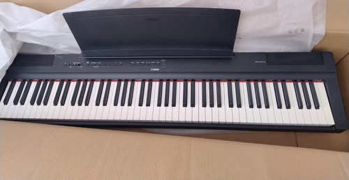 Piano Yamaha P125b