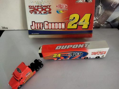 Action Jeff Gordon Nascar Diecast 1/64  Dupont/200th Trailer