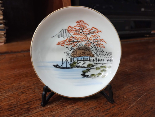 Antiguo Plato Decorativo Porcelana Japonesa Dibujo Natural 