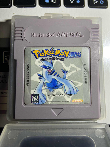 Pokemon Silver. Game Boy