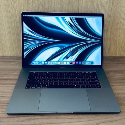 Macbook Pro 32gb, 15.4 Polegadas, 256ssd, Core I7, Touch Bar