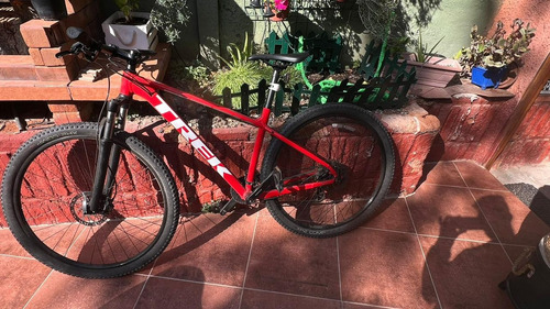 Bicicleta Trek Marlin 5 Talla L, Aro 29 Color Rojo