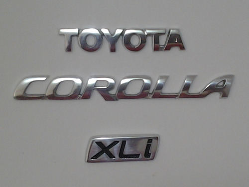 Emblema Toyota Corolla New Sensation Kit 3piezas Metal Pulid Foto 2