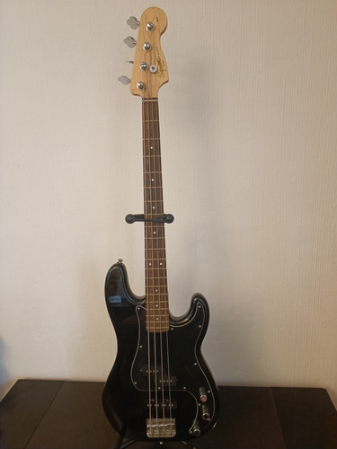 Bajo Eléctrico Squier Precisión Bass By Fender Negro