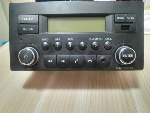 Estereo Para Versa, March, Np300, Sentra