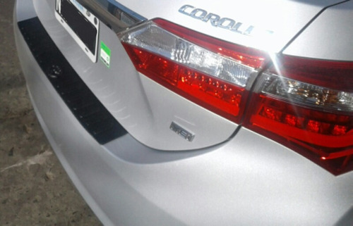 Estribo Trasero Toyota Corolla Cubre Zocalo Linea Nueva. Foto 2