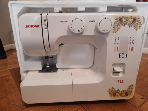 Janome 712 - Máquina De Coser Usada 