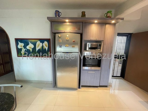 Ana Karina Molleja Vende Amplia Casa Con Piscina En Las Trinitarias, Zona Este , Barquismeto , Lara /akm - Imagen 3
