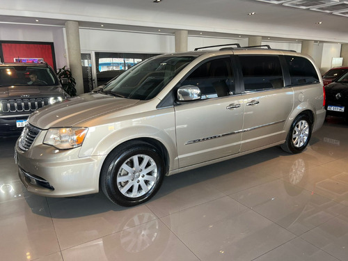Chrysler Town & Country Limited 3.6 | 2012 | Impecable
