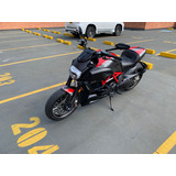 Ducati Diavel Carbon 1.250 Modelo 2015