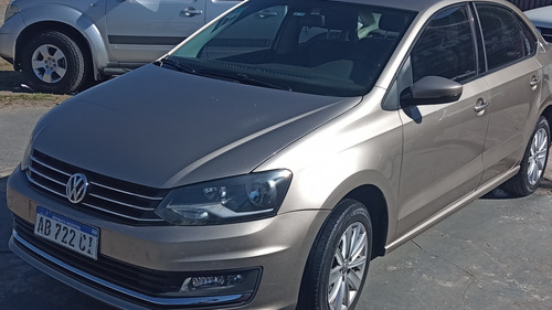 Volkswagen Polo 2017 1.6 Comfortline Tiptronic