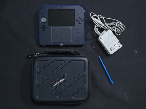 Nintendo 2ds Azul Con Negro + Estuche