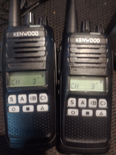 Kenwood Nx-1300n K2  X2 Radios Con 1 Cargador