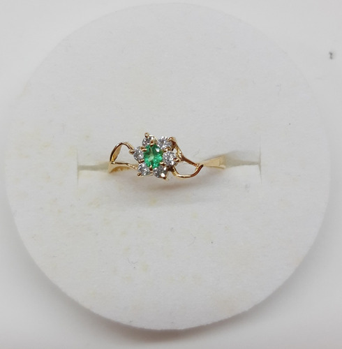 Hermoso Anillo Marquesa Esmeralda Y Circón Blanco 1.6 En Oro