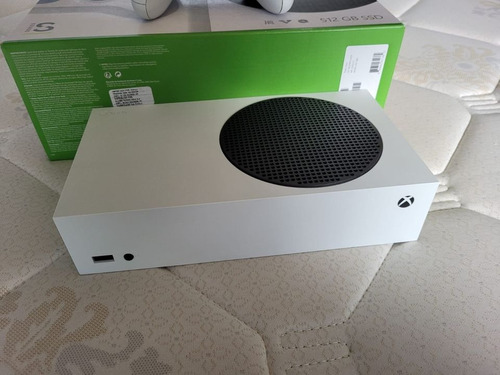 Xbox Series S 512gb Praticamente Novo! Na Caixa!