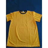 Camiseta Amarilla Con Nro 10 En Espalda B29