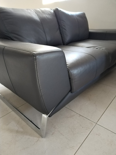 Sillon Love Seat De Piel Con Acero Inoxidable Marca Boal 