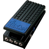 Boss Fv-50l Pedal De Volumen De Baja Impedancia Tuner Out Color Negro