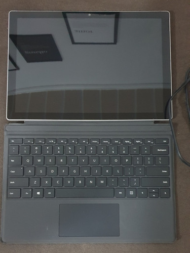 Microsoft Surface Pro 4 I7 8g Ram 256ssd