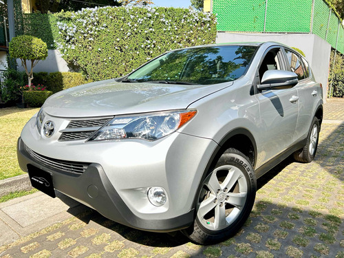 Toyota Rav4 Limited At Qc Piel